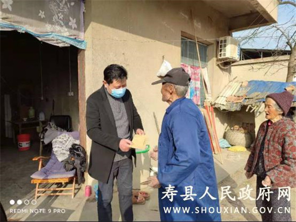 淮南小甸鎮開展春節前走訪慰問活動