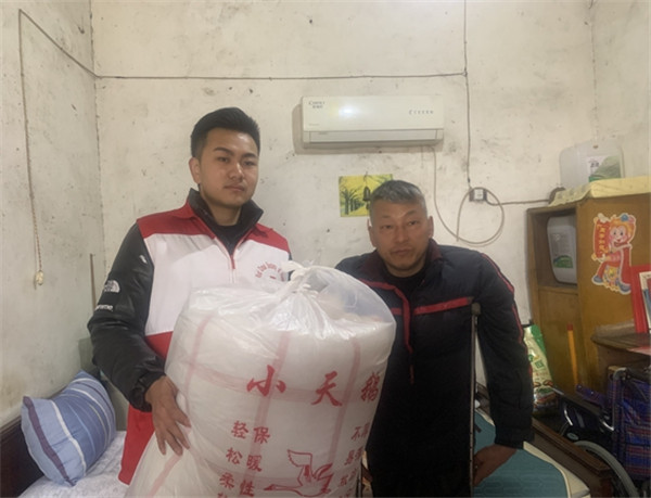 淮南市紅十字會見習大學生因愛而動